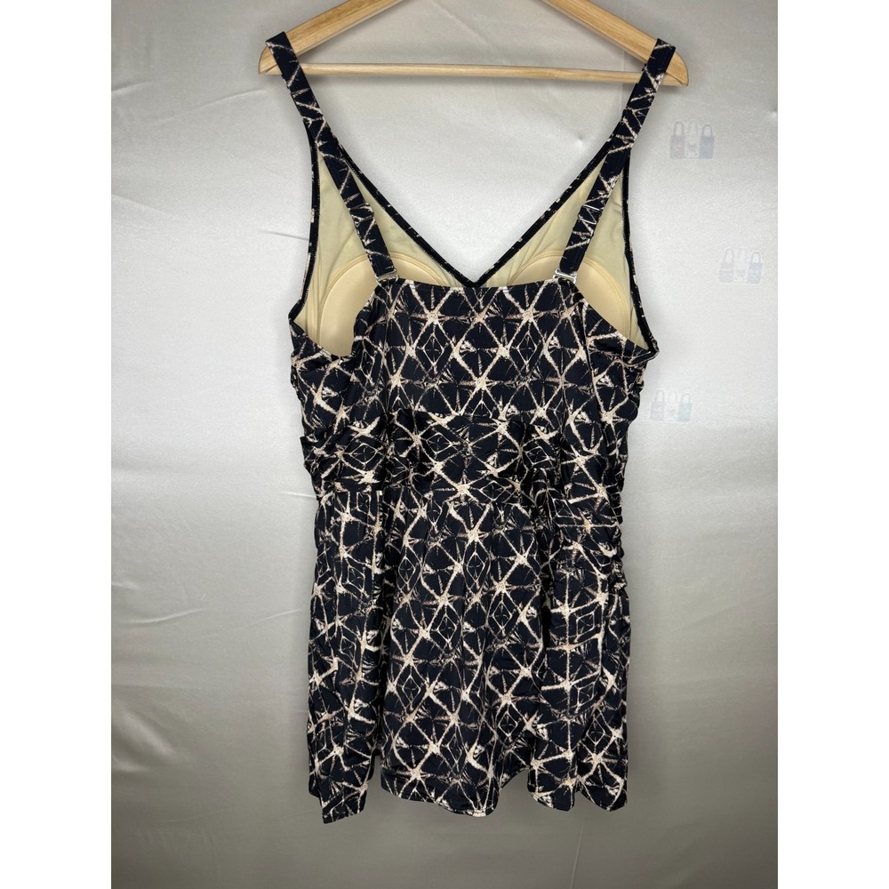 Denim & Co. Beach Petite V-Neck Ruched Waist Swim Dress Black ,Plus Petite 22 - Picture 7 of 10